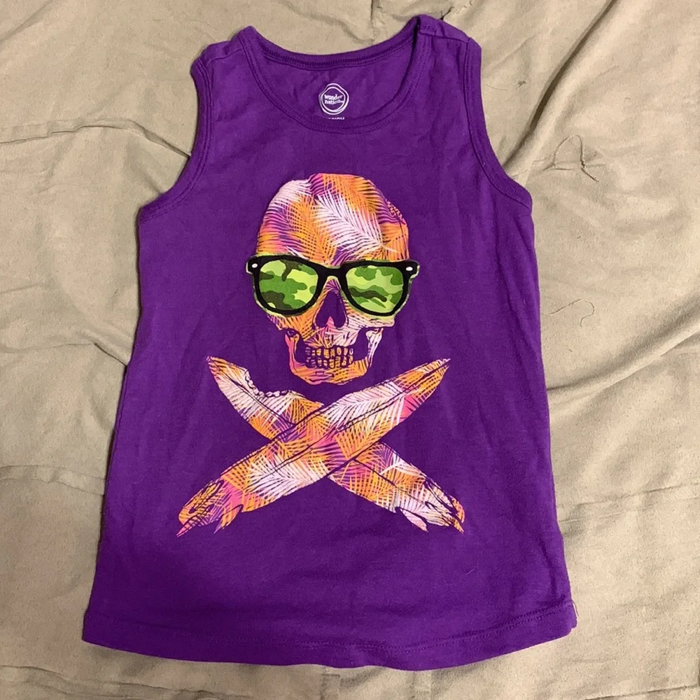 Set of 4 Boys Tanks, two are size 4/5 & two are size 6/7 - Picture 2 of 5